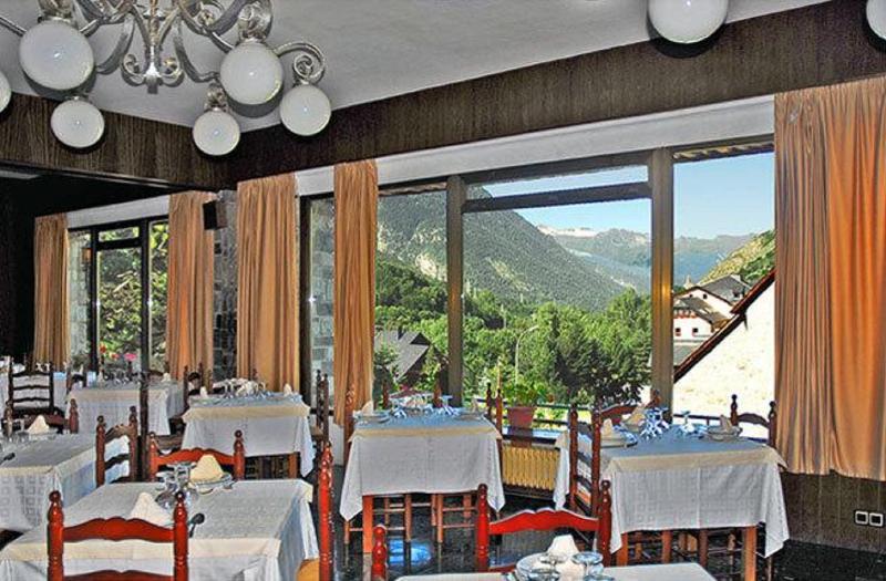 Hotel Garona Саларду Экстерьер фото